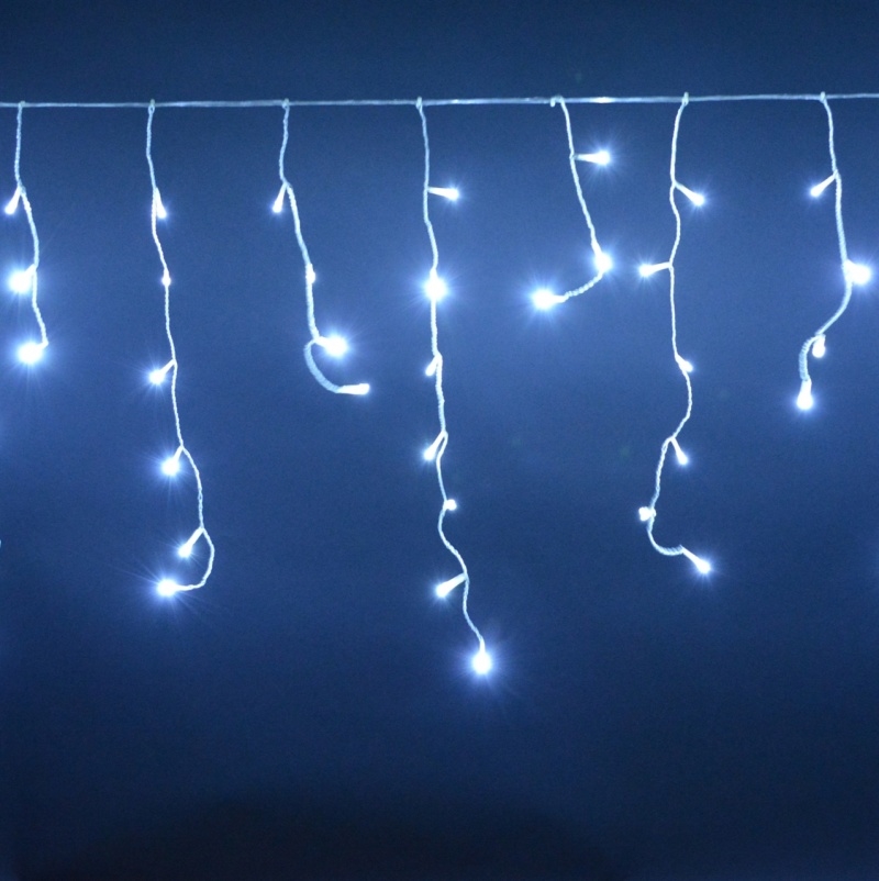 LED nadpájateľne cencúle IP44 180LED 8.5m 