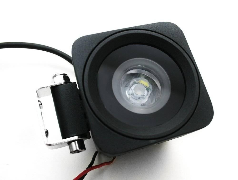 PRACOVNÁ LAMPA CREE 10W ŠTVORCOVÁ WL5010 SPOT